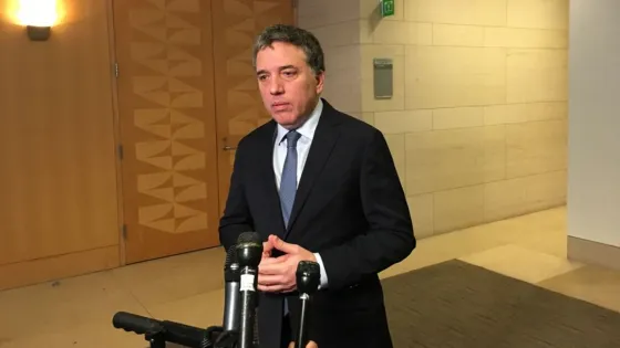 Internaron al ministro Nicolás Dujovne