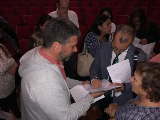 La reunión con autoridades de Procrear dejó disconformes a los beneficiarios