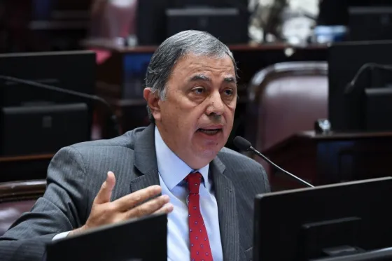 Rodolfo Urtubey junto a otros senadores proponen “proteger a las personas que sacaron créditos UVA”