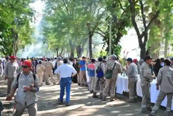 Trabajadores del Tabacal aceptaron un acuerdo salarial y piden una cláusula antidespidos