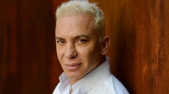 Tremendo: Flavio Mendonza le comió la boca a un notero en plena entrevista