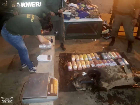Detuvieron a 15 personas por tráfico de cocaína