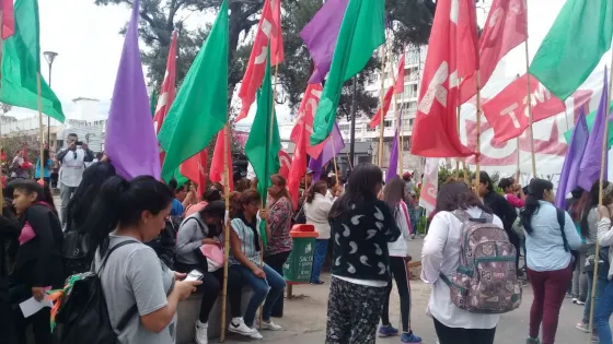 “Los legisladores por Salta colaboran con una política de ajuste brutal”