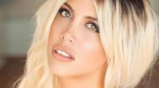 Wanda Nara deslumbró a todos con un look muy sexy. Mirá