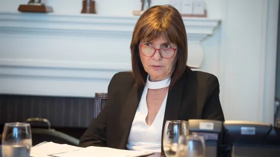 A capa y espada: Bullrich volvió a defender el nuevo protocolo de seguridad