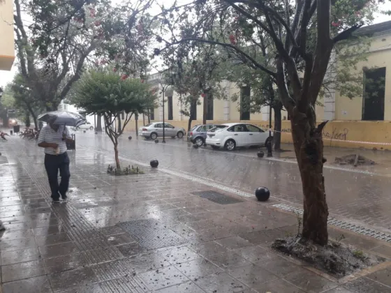 Fuerte tormenta en Salta