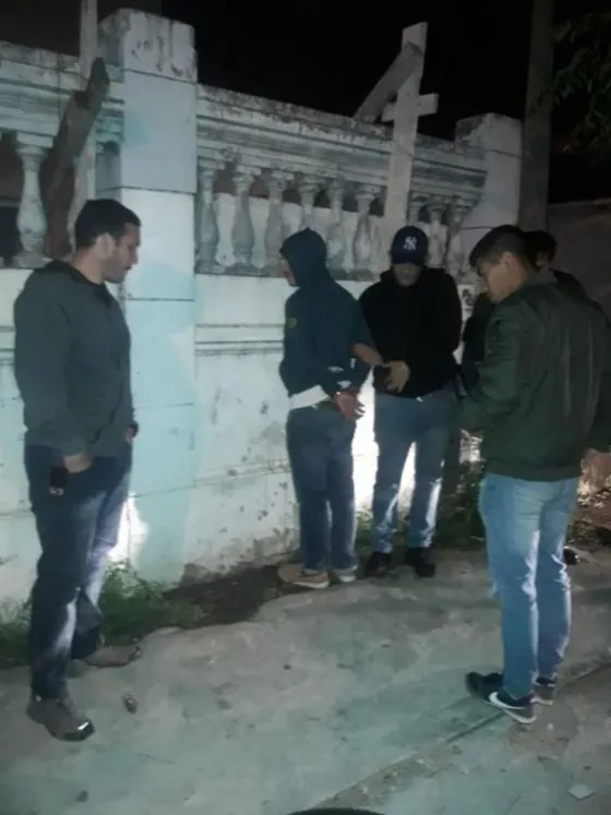 Detuvieron a un hombre que salía en bicicleta a apuñalar mujeres