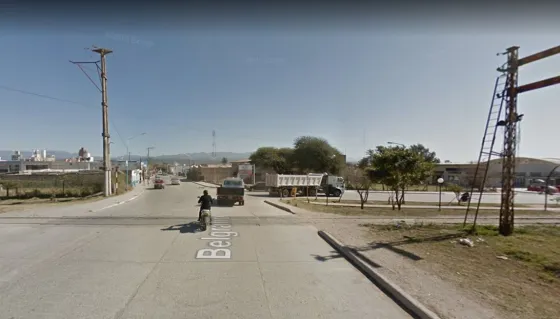 Detuvieron a una banda que atacó un patrullero e hirió a policías