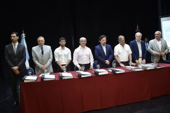 Sáenz presentó el informe final del Plan Maestro de Desagües Pluviales