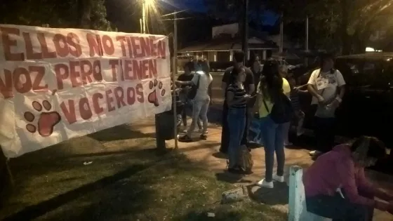 Protesta de vecinos por la utilización de animales y pirotecnia en Ciudad de Navidad