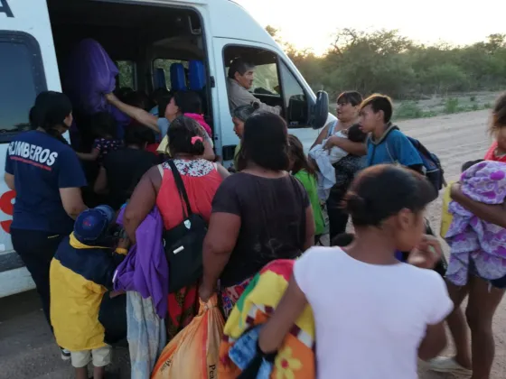 Continúan las evacuaciones por la crecida del Río Pilcomayo