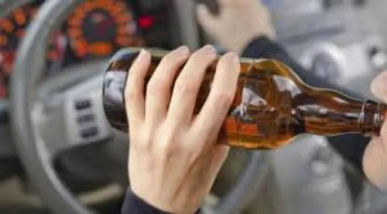 Vivos de milagro: chocaron con un colectivo y un camión