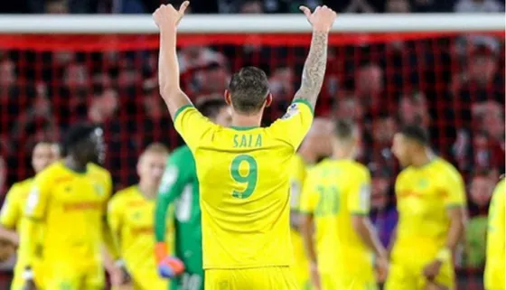  Nantes retiró la camiseta 9 en homenaje a Emiliano Sala