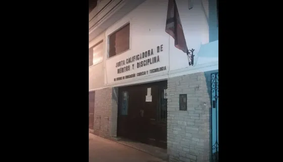 “Los miembros del Ministerio de Educación son un desastre”