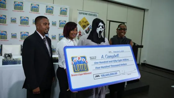 Ganó la lotería y se disfrazó para no compartir el premio con nadie