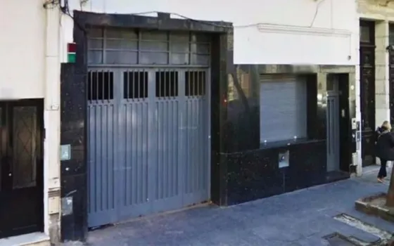 Frente de la oficina de Gendarmería donde robaron