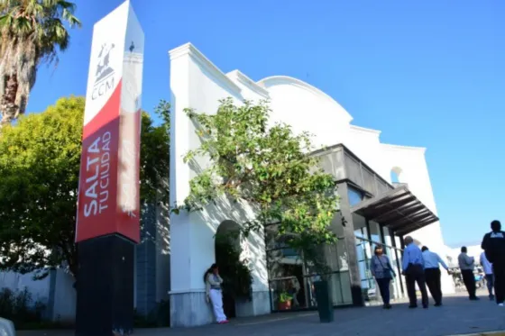 Mañana la Municipalidad solo atenderá por la tarde