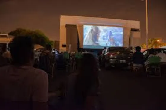 Se viene una nueva función de autocine