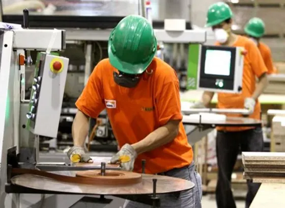 La producción industrial pyme sufrió una fuerte caída