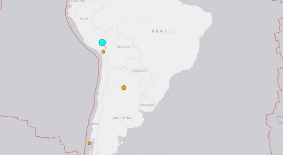 Fuerte terremoto sacudió Peru