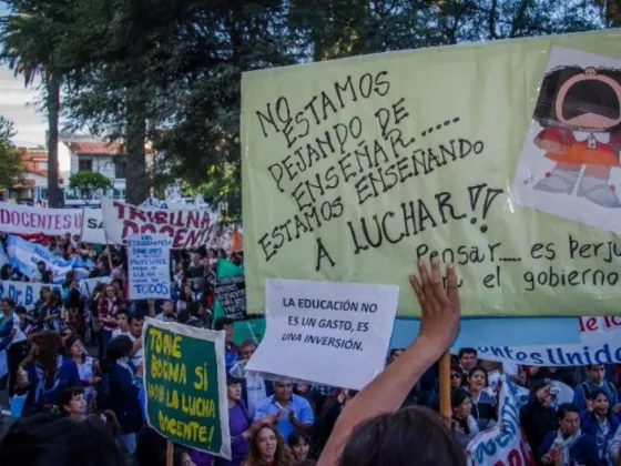 Docentes marcharán mañana