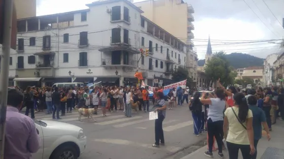 Docentes cortaron Belgrano y Balcarce