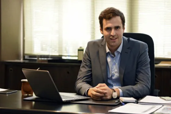 Ministro Estrada: “Queremos presentar a los docentes una propuesta superadora hoy”