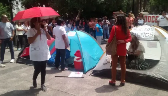 Paritarias: Docentes continúan adelante con la protesta