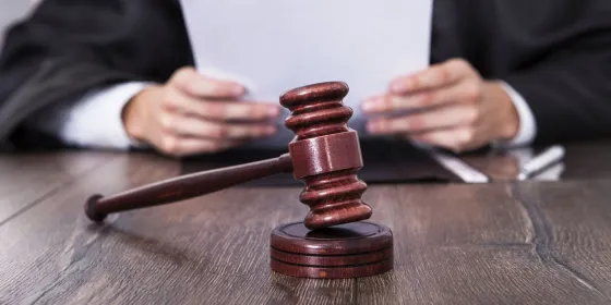 Impidió que su ex marido vea a su hijo y ahora debe pagarle más de un millón de pesos