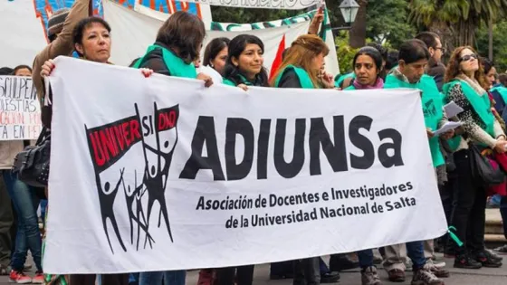 ADIUNSa convoca a un paro para mañana