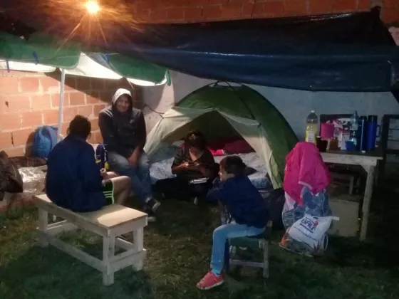 Una familia de Finca Valdivia perdió todo en un incendio