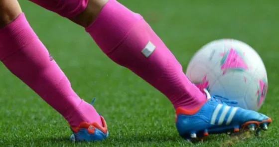 Hoy comienzan las clases de fútbol femenino en el Campo de la Cruz