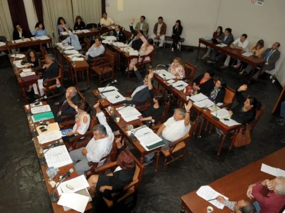 Concejales de Salta piden una reforma constitucional para alargar sus mandatos
