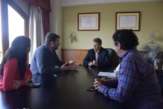 Kosiner se comprometió con los Hipotecados UVA