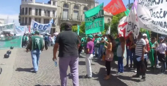 Piden que vuelvan las paritarias en la Administración Pública