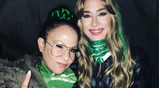 Jimena Barón y Miss Bolivia estrenaron un nuevo video clip