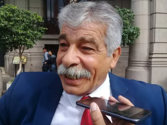 Polémica: Empleados municipales y el Intendente de Campo Santo cobraban el doble