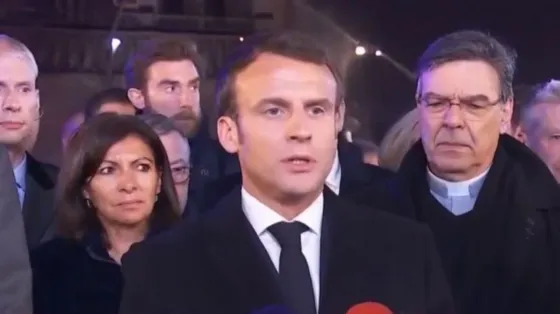 Macron prometió que volverá a construir Notre Dame