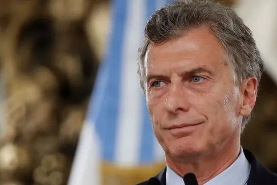 Según el Financial Times, “Argentina está en la cornisa”