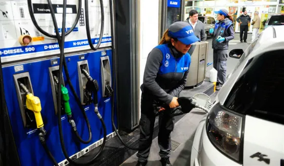 Advierten que la nafta podría subir más de un 10%