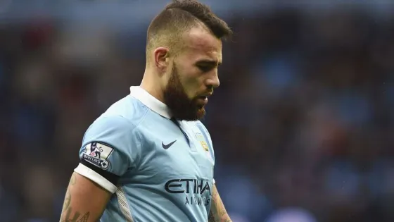 Otamendi se va del Manchester City