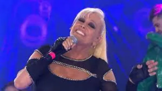 Tremendo blooper de Valeria Lynch en la apertura de ShowMatch. VIDEO