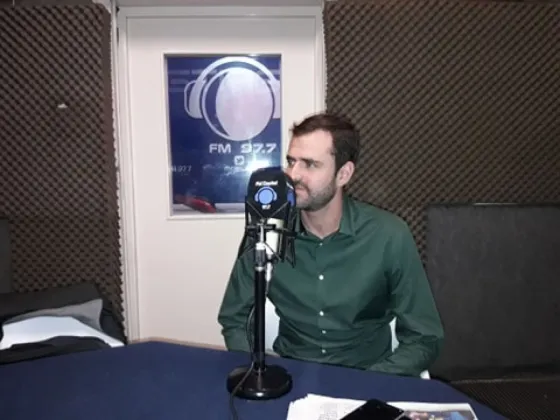 Emiliano Estrada: “Todavía no tocamos fondo con el modelo económico de Macri”