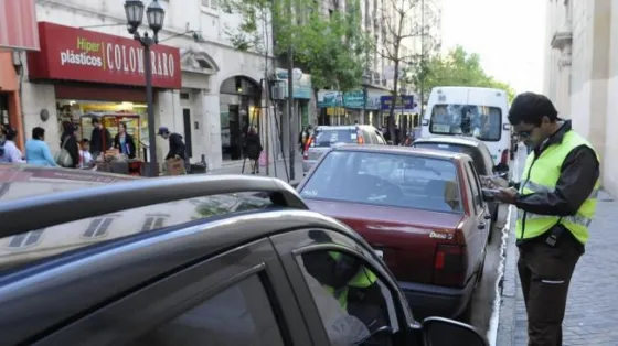 Operativo: en una semana se multó a mas de 500 vehículos mal estacionados