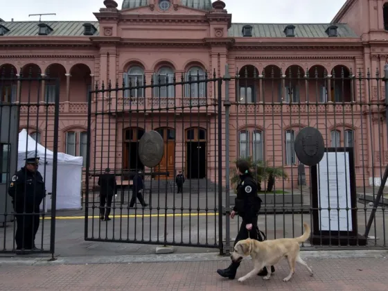 Evacuaron Casa Rosada y el anexo de Diputados por una amenaza de bomba