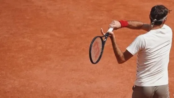 Roger Federer sorprendió a todos durante su entrenamiento en el Stade Roland Garros. Mirá