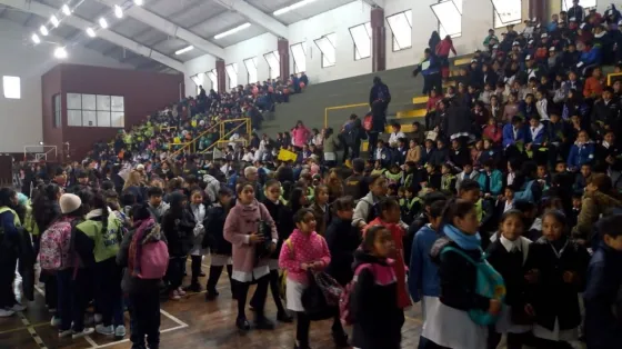 Más de 1800 alumnitos realizaron la “Jura al Medio Ambiente”