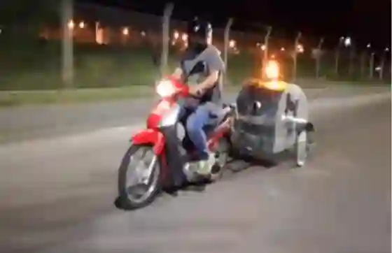 Concejales reconocieron al creador de la moto ambulancia para mascotas