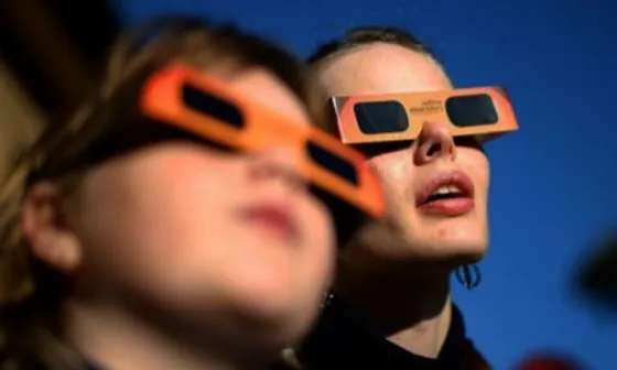 Aseguran que ver el eclipse sin protección, puede causar ceguera permanente