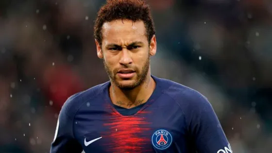 Neymar no fue al entrenamiento del PSG y el club aseguró que tomará medidas